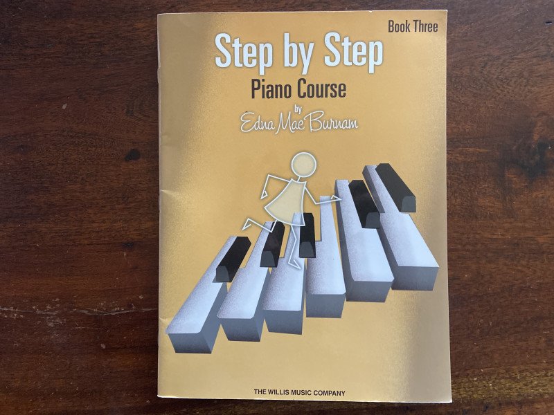 Step by step piano course